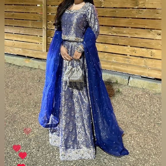 Pakistani formal lengha, inspired by HSY - Picture 1 of 1